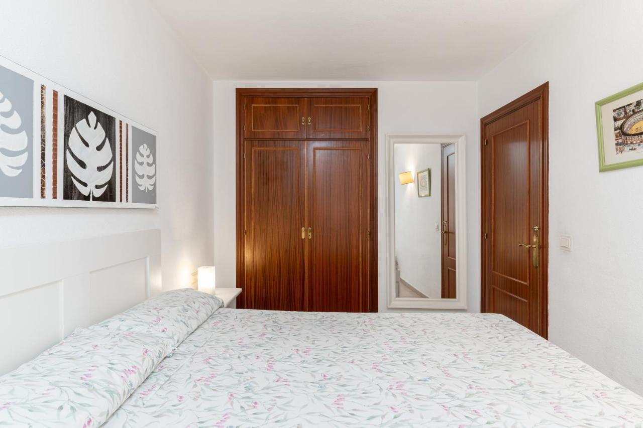Lovely Apartment Next To The Beach Torremolinos Exterior foto